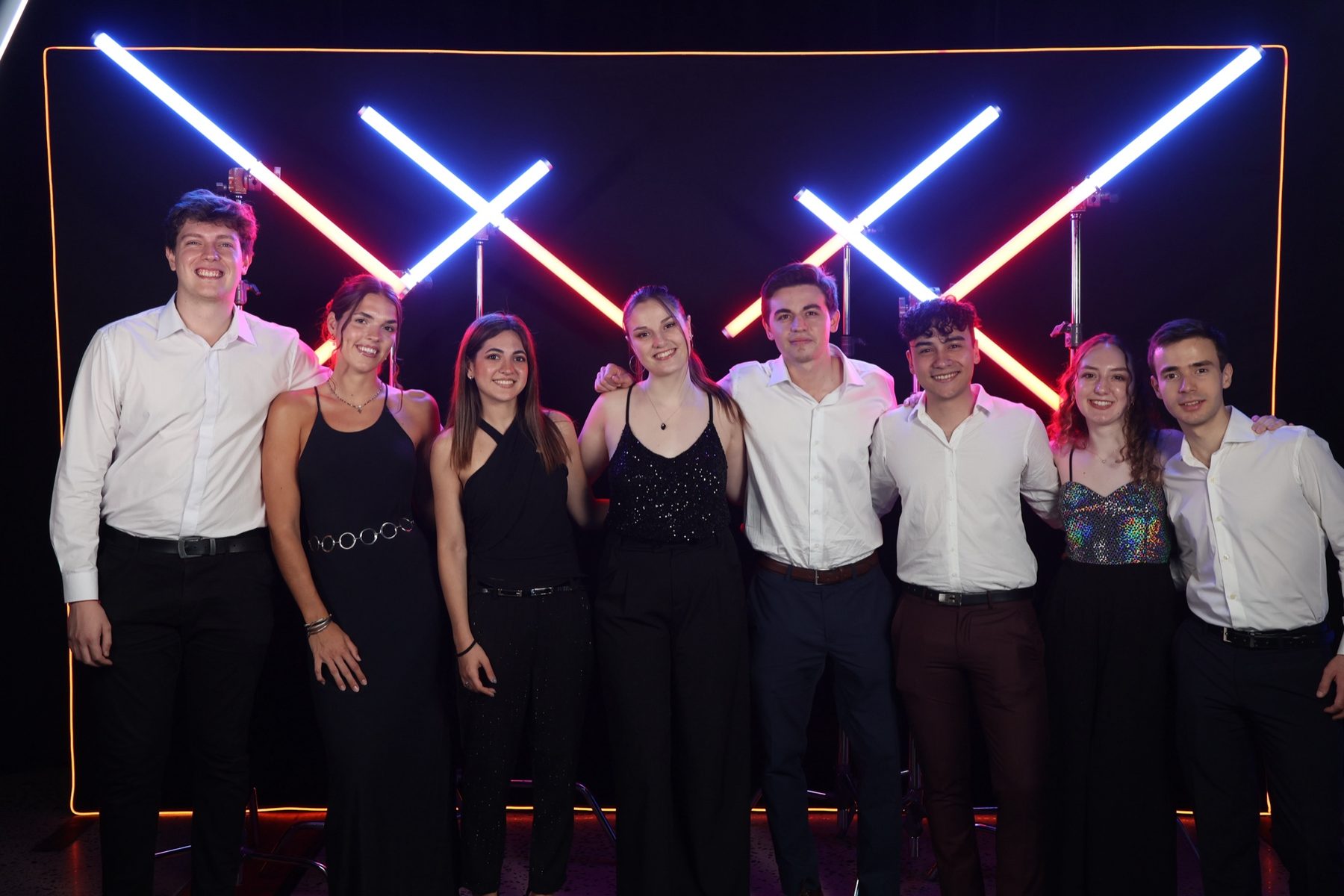 Foto original del grupo, tal como salió de la cámara en el evento